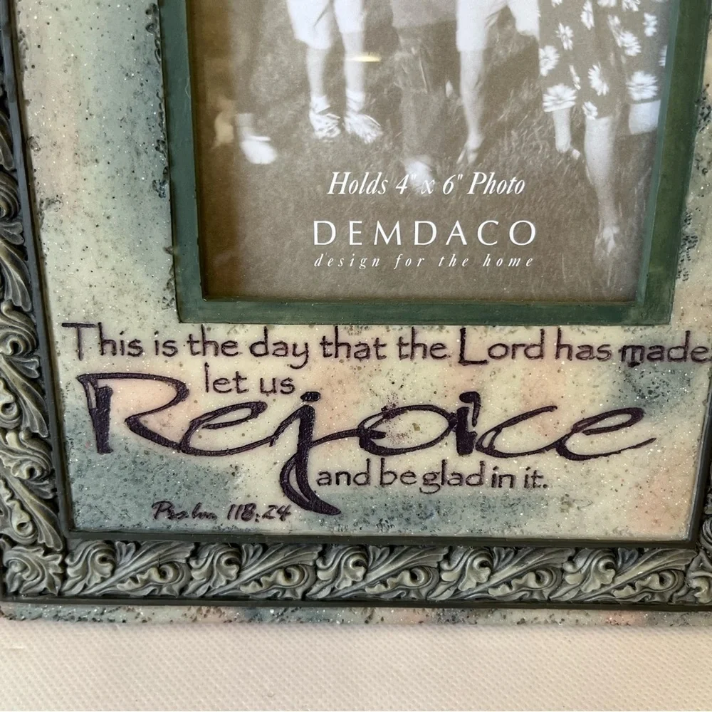 Vintage picture frame